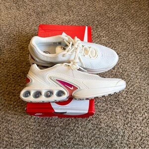 Nike women air max DN Sneakers
